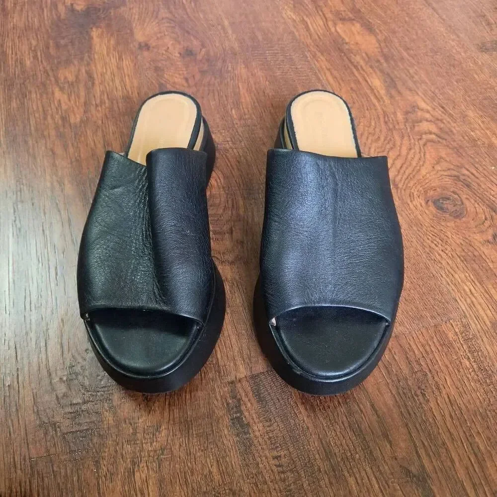 Paloma Barcelo Platform Leather Slides